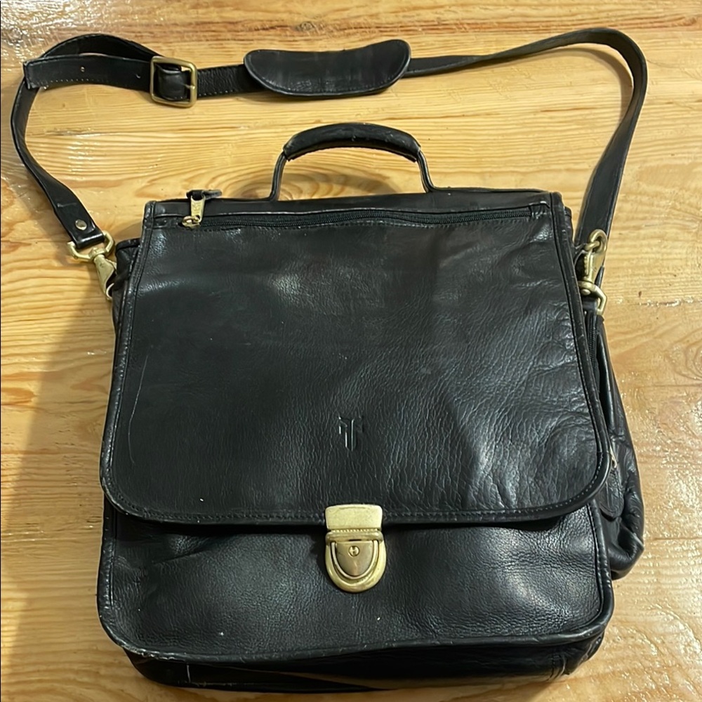 Vintage Frye Black Leather Bag - Picture 2 of 7